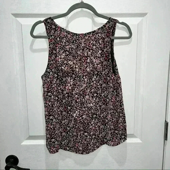 Lauren Conrad floral polyester floral sleeveless tank blouse lined with bow back - Picture 4 of 10